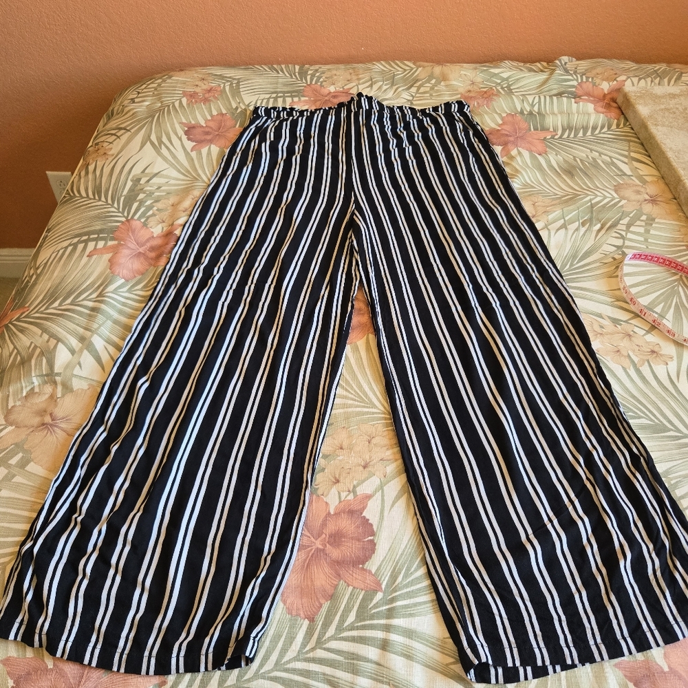 3/$25 Xhilaration Striped Wide Leg Pants Black White XXL Rayon Drawstring - Picture 3 of 12